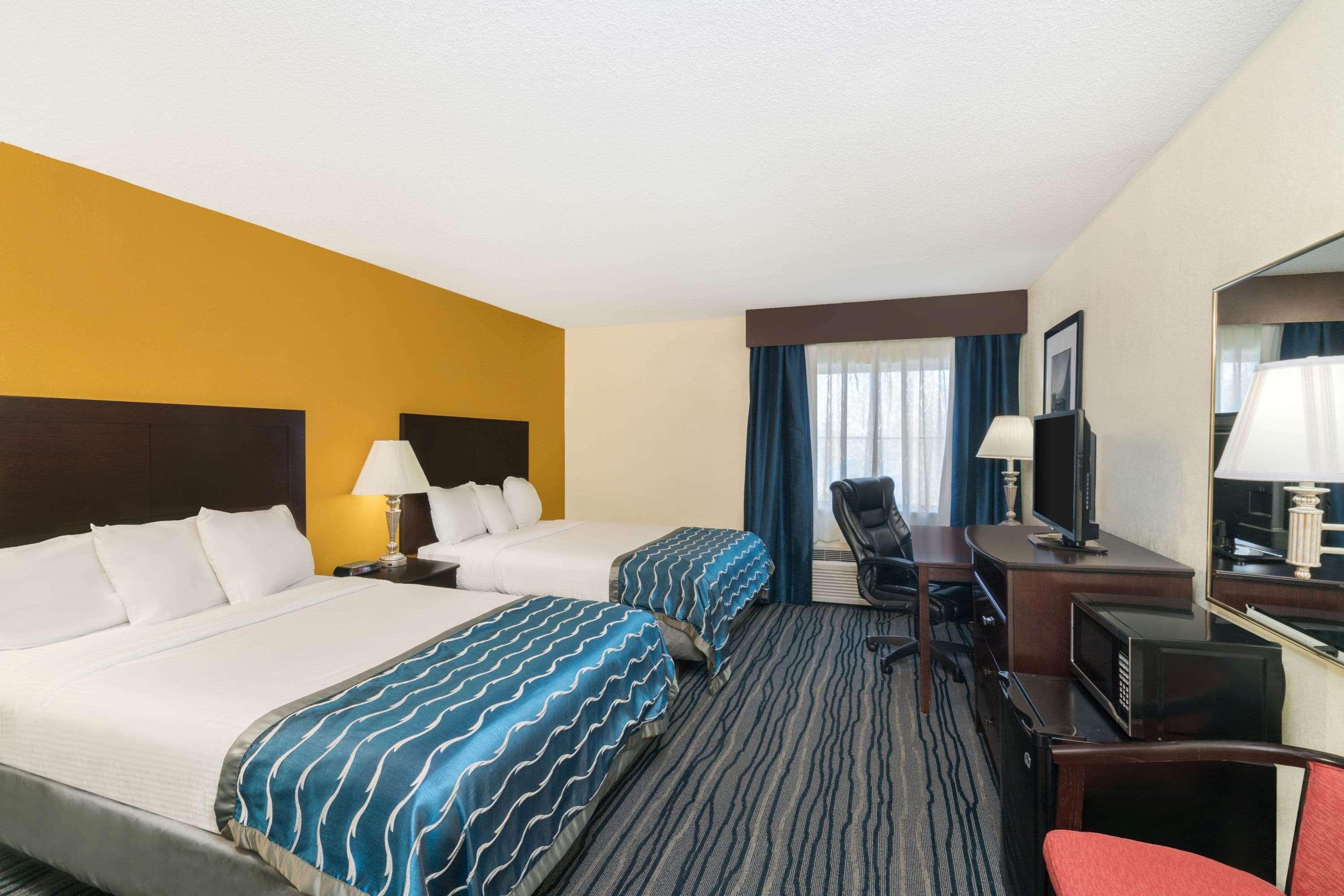 Comfort Inn & Suites 브렌트우드 외부 사진