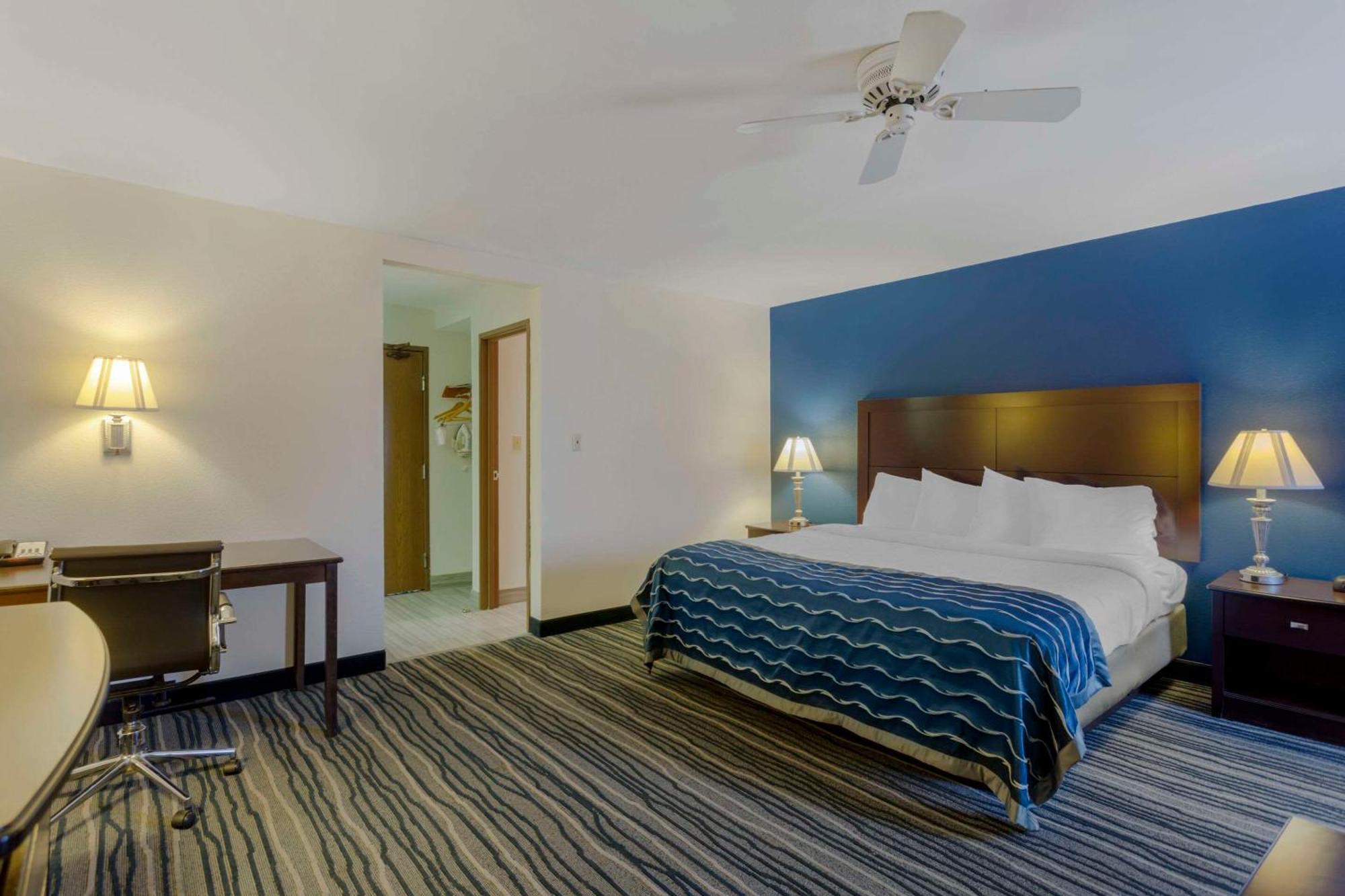 Comfort Inn & Suites 브렌트우드 외부 사진